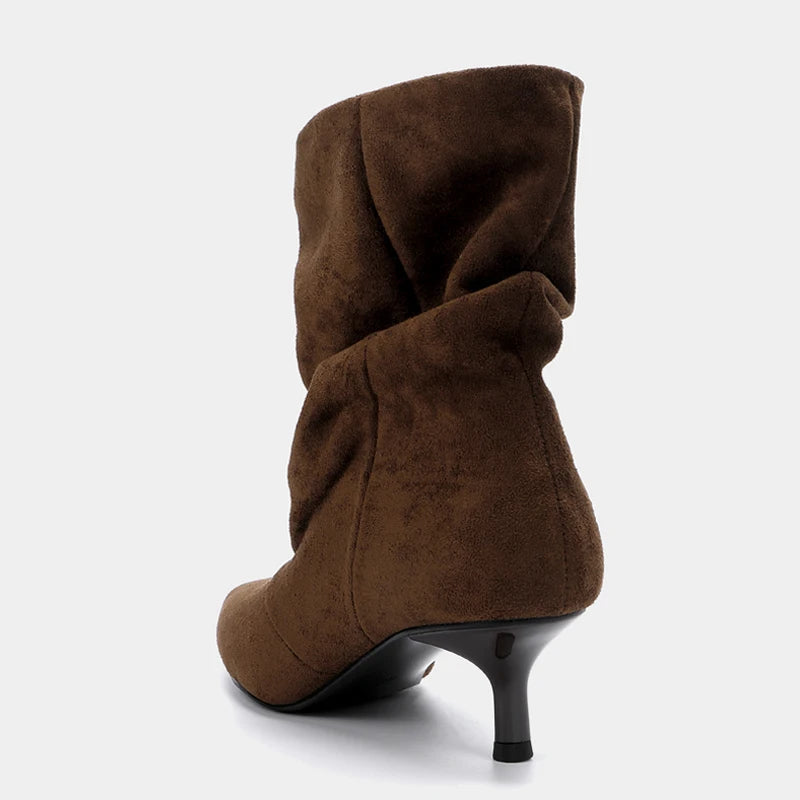 Boots Suede Brown Pleated