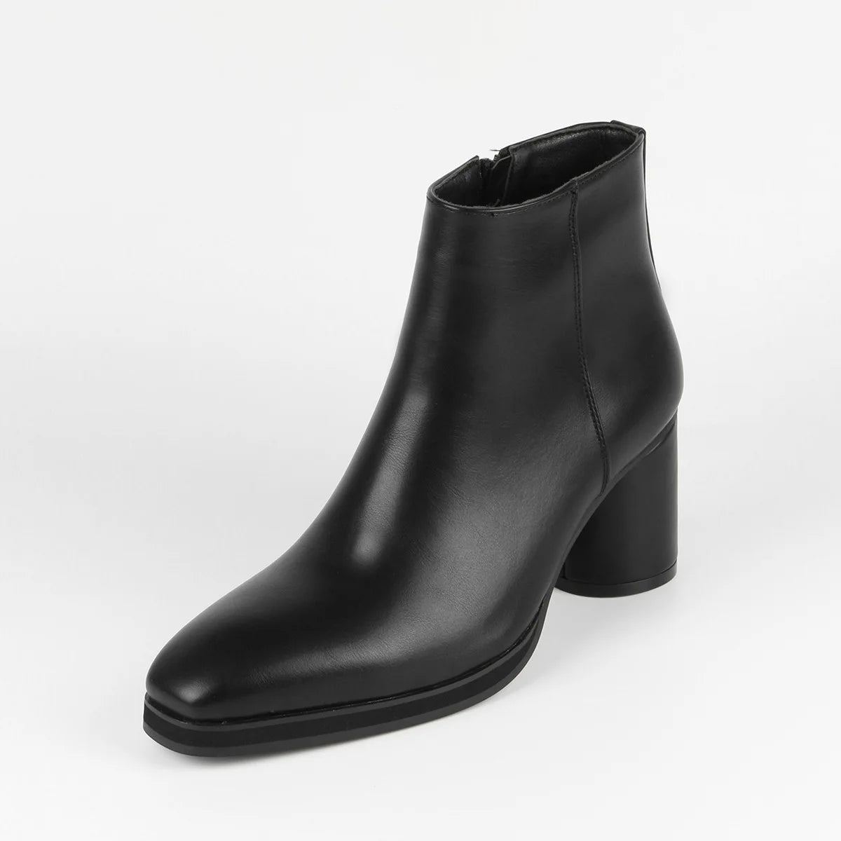 Men'S Black Heeled Ankle Boots With Zipper