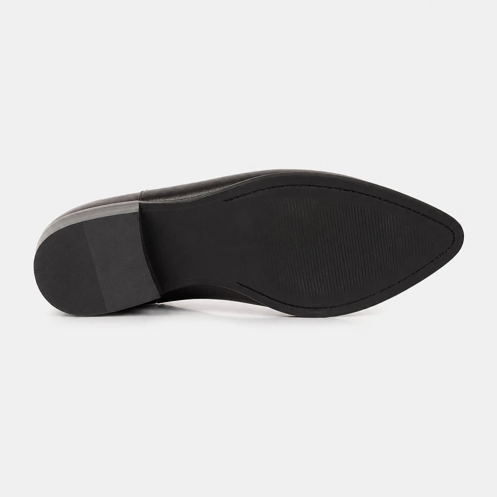 Boots Pointed Toe Chelsea