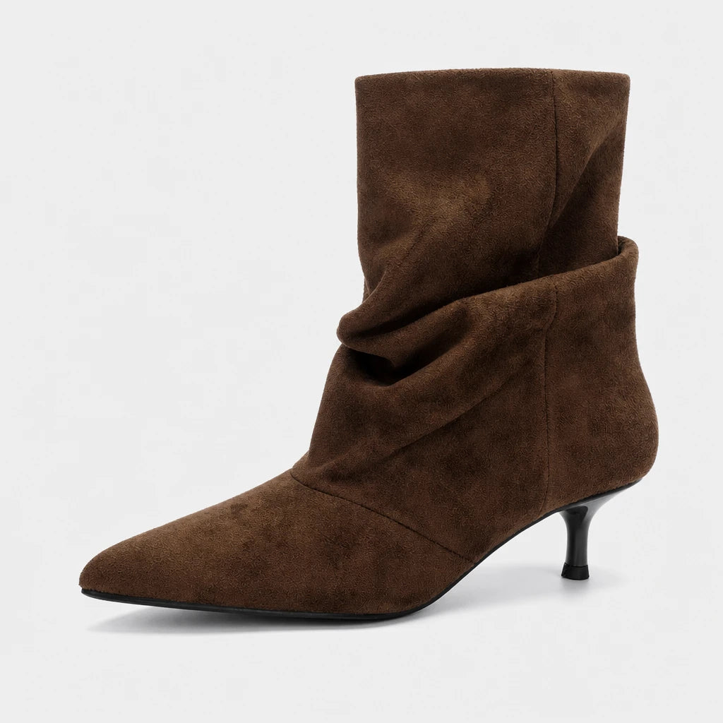 Boots Suede Brown Pleated